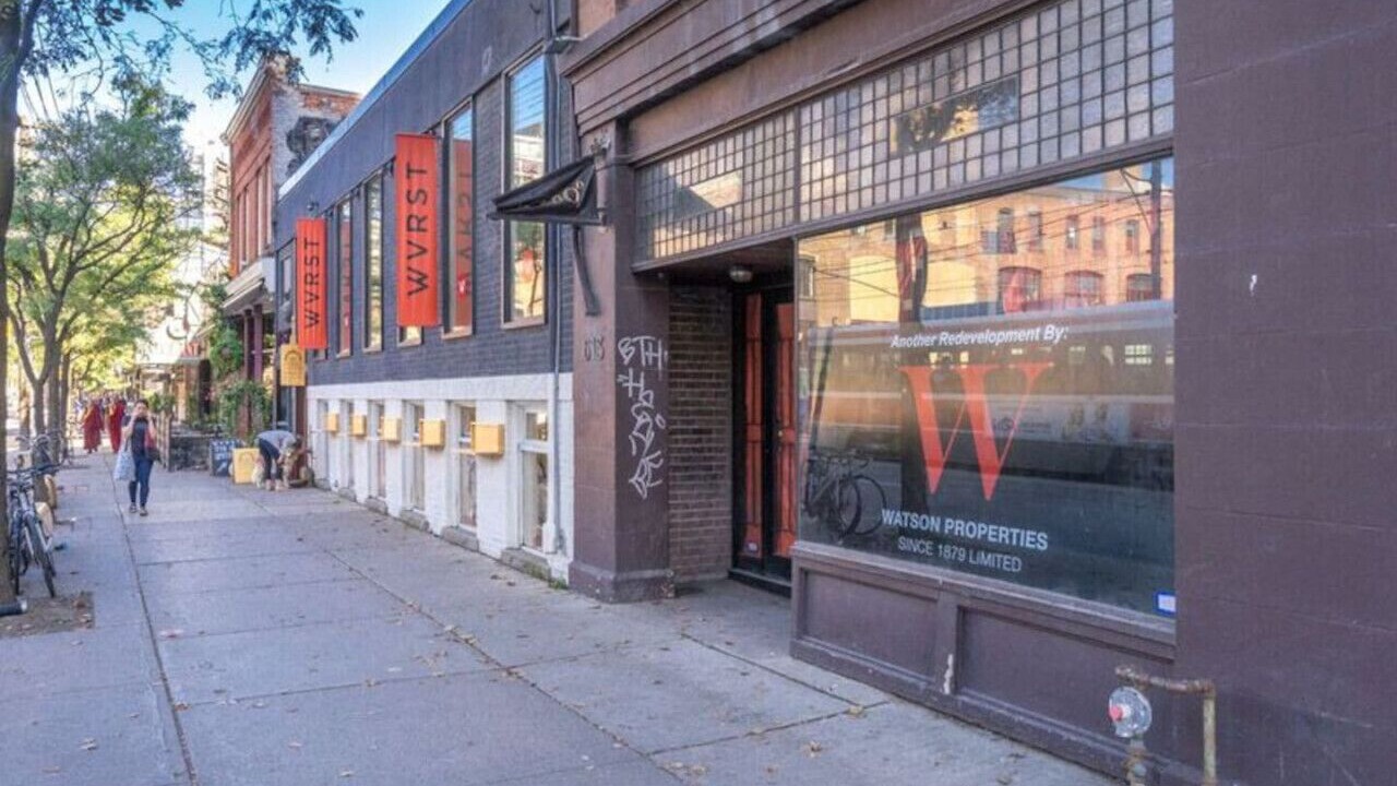 Photo of Others in Fashion District