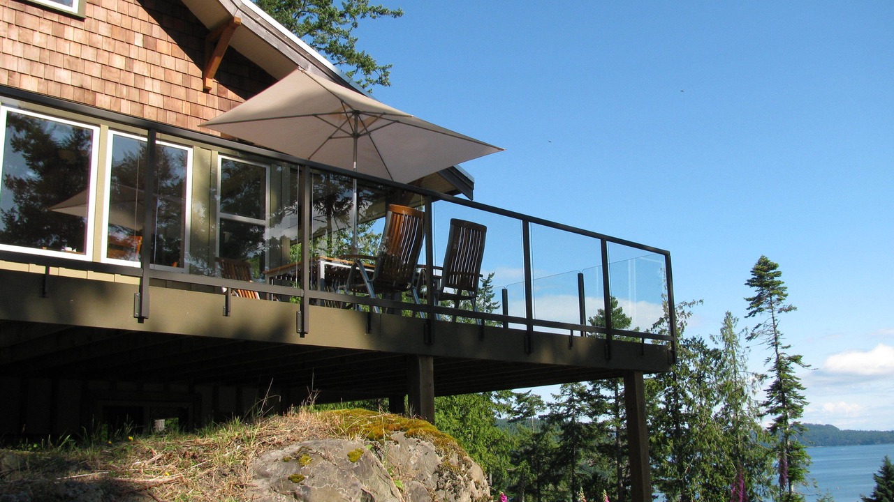 Photo of Patio Balcony in Pender Island