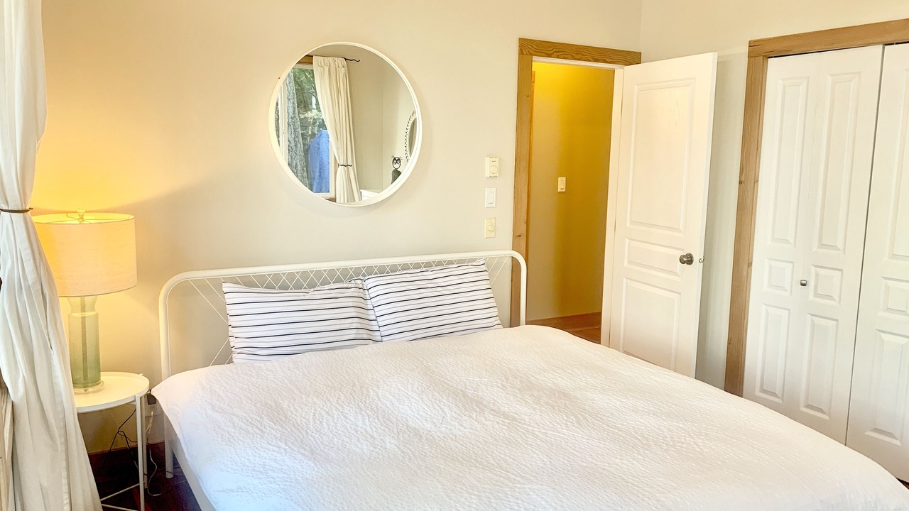 Photo of Bedroom in East Sooke