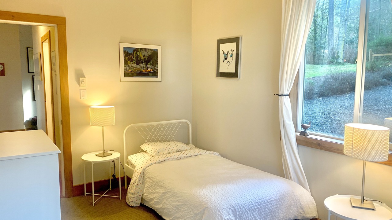 Photo of Bedroom in East Sooke