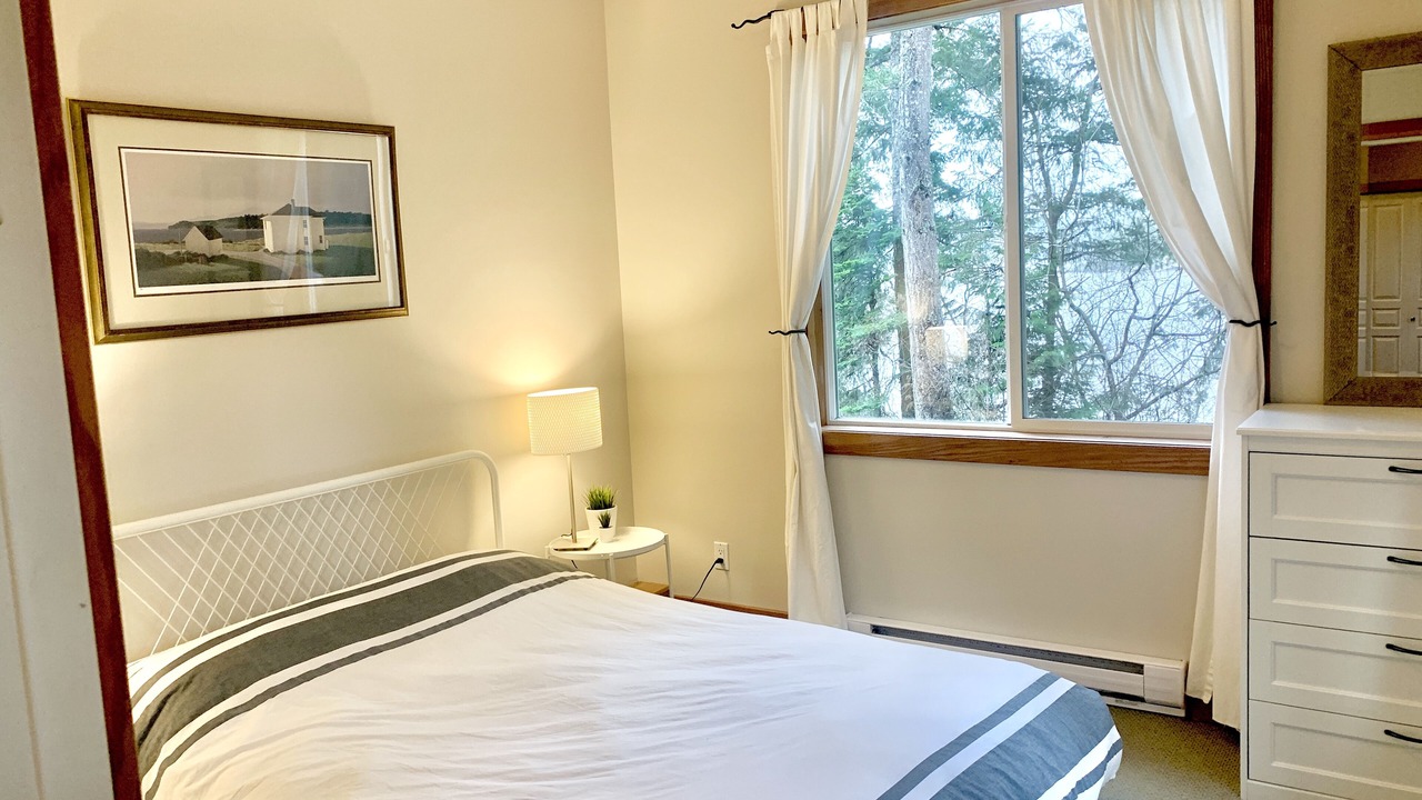 Photo of Bedroom in East Sooke