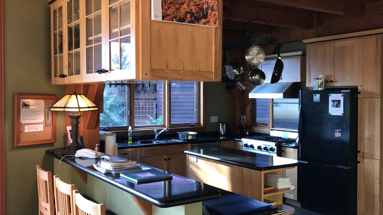 Photo of Bedroom in East Kootenay