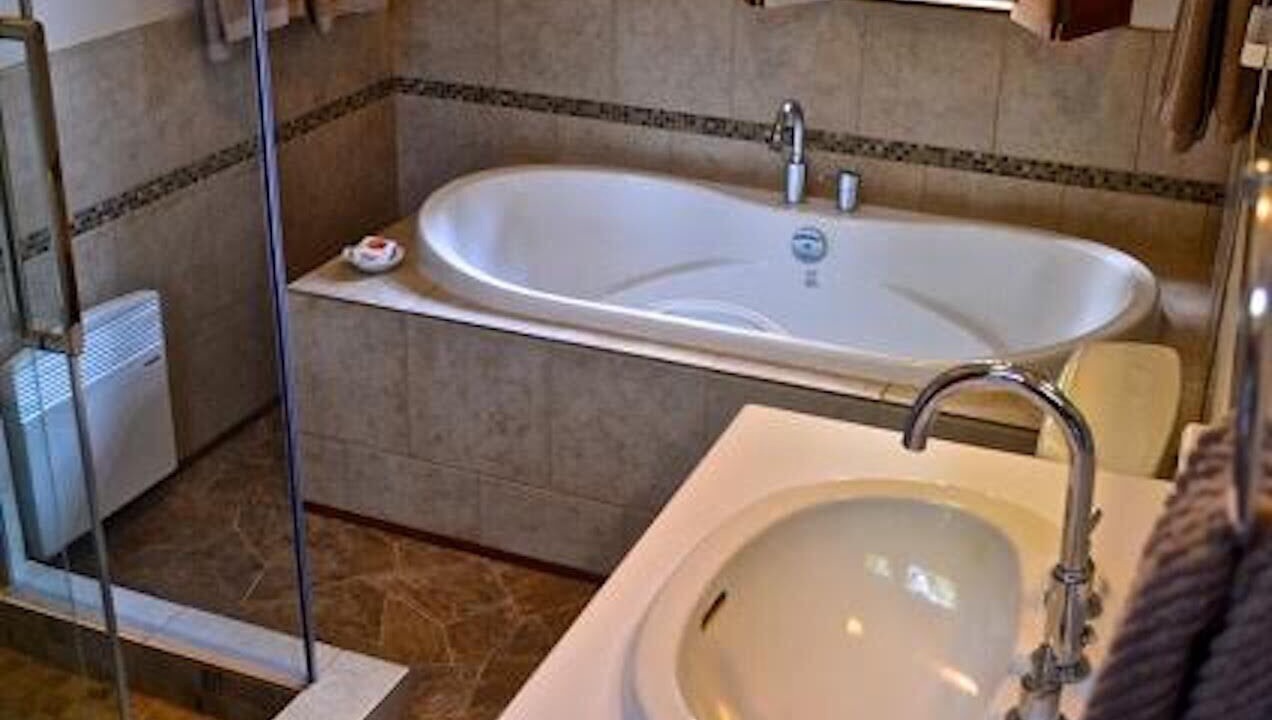 Photo of Bathroom in Sidney