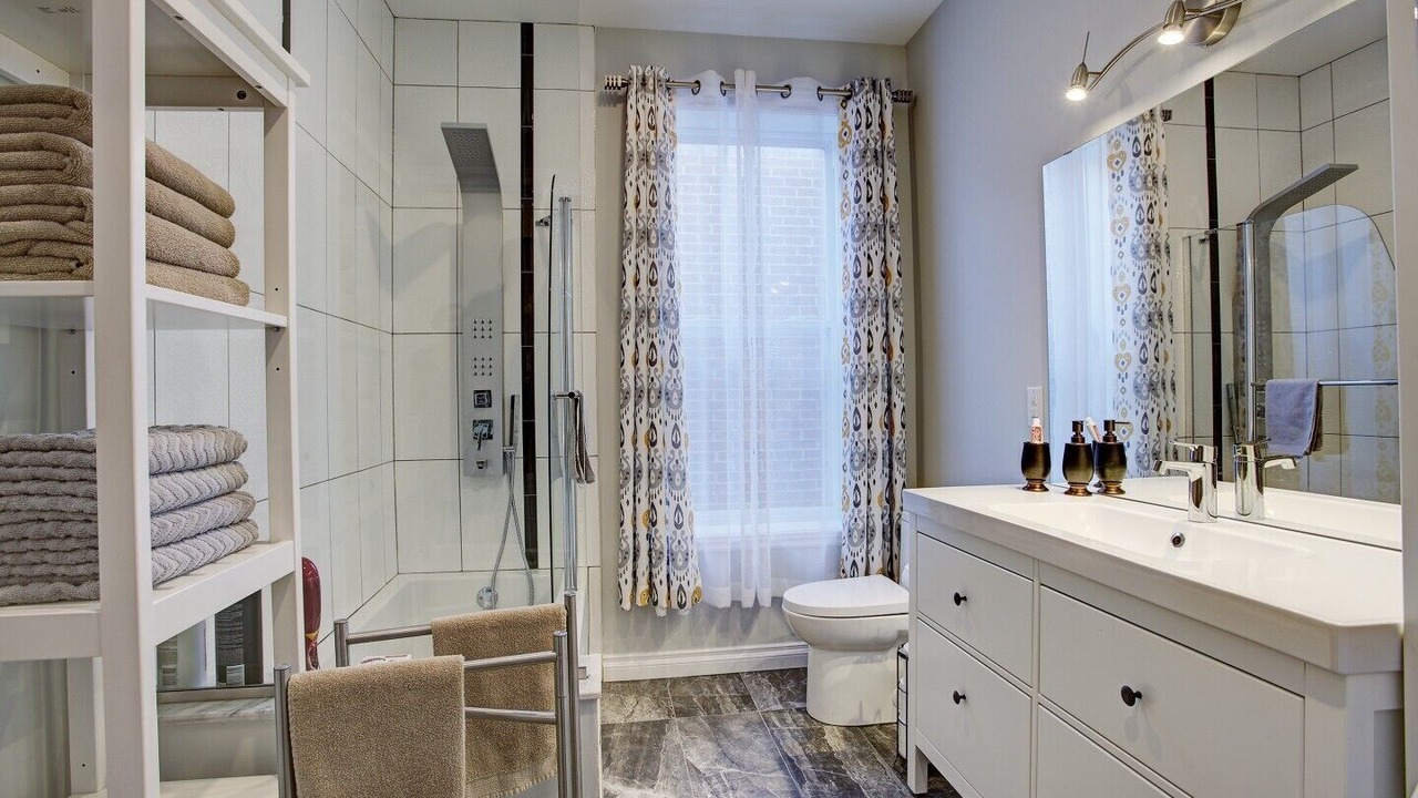 Photo of Bathroom in Cote-Saint-Paul