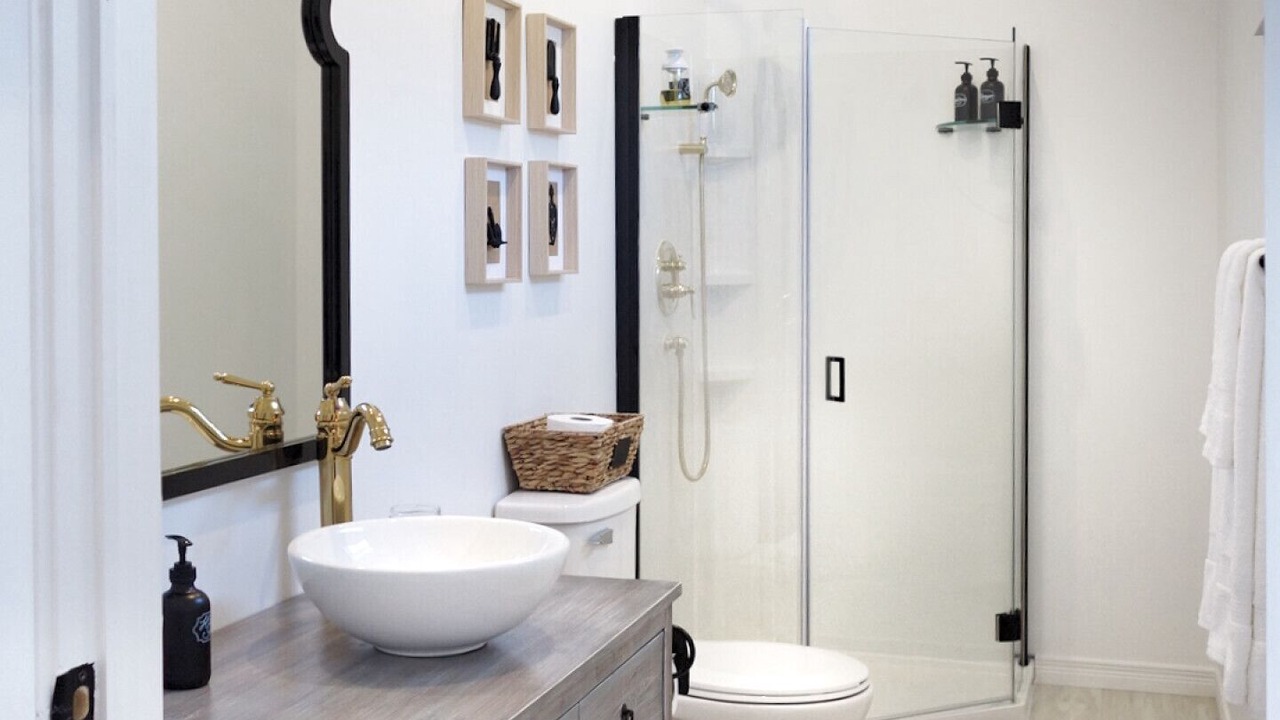 Photo of Bathroom in Rocky Harbour
