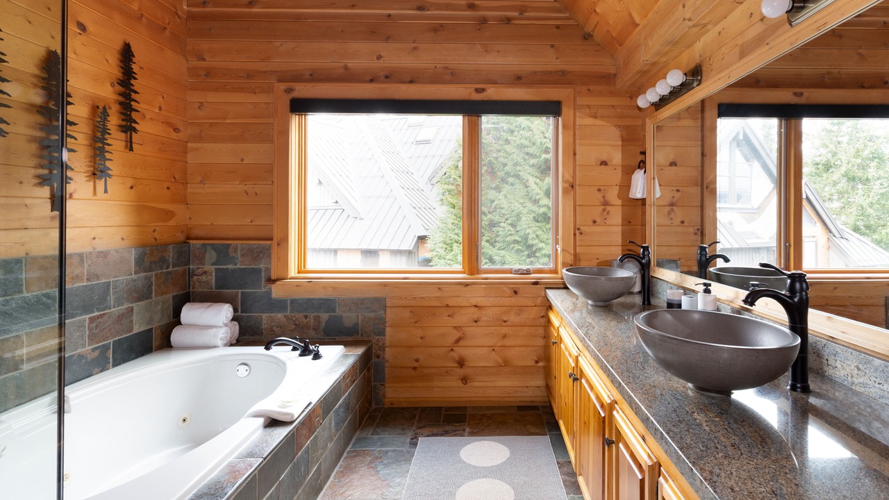 Photo of Bathroom in Upper Village