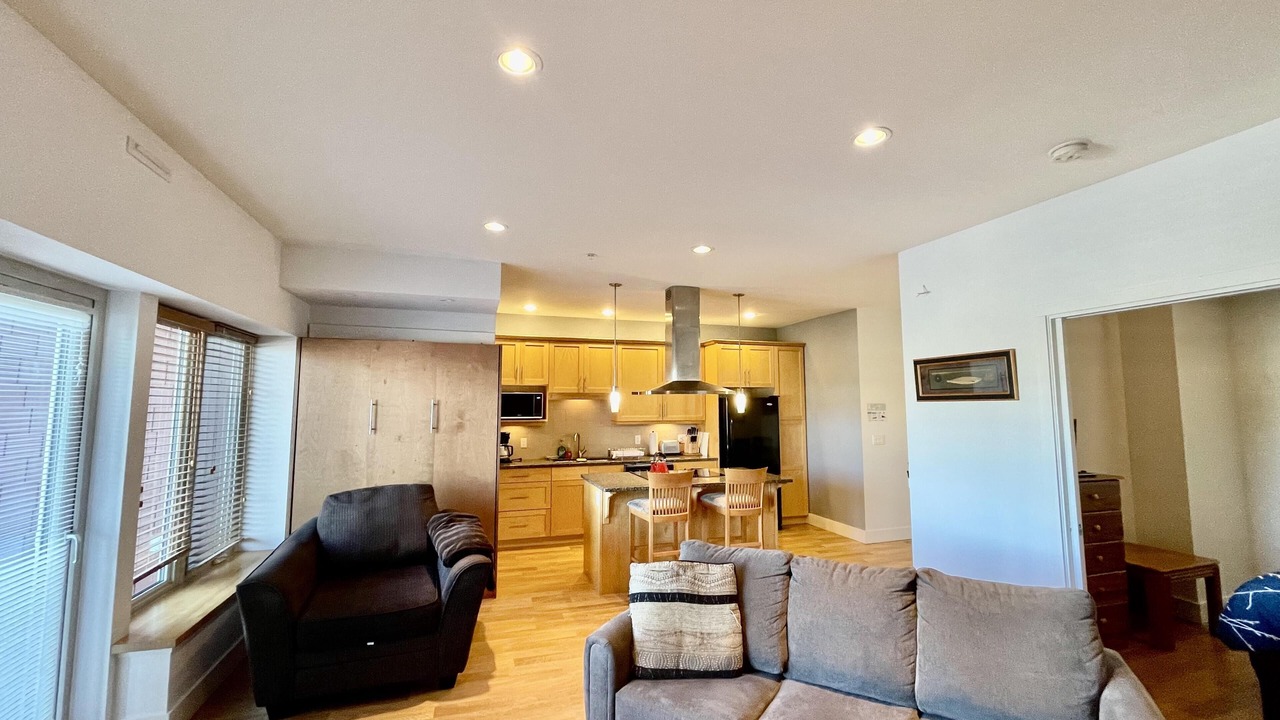 Photo of Livingroom in Ucluelet