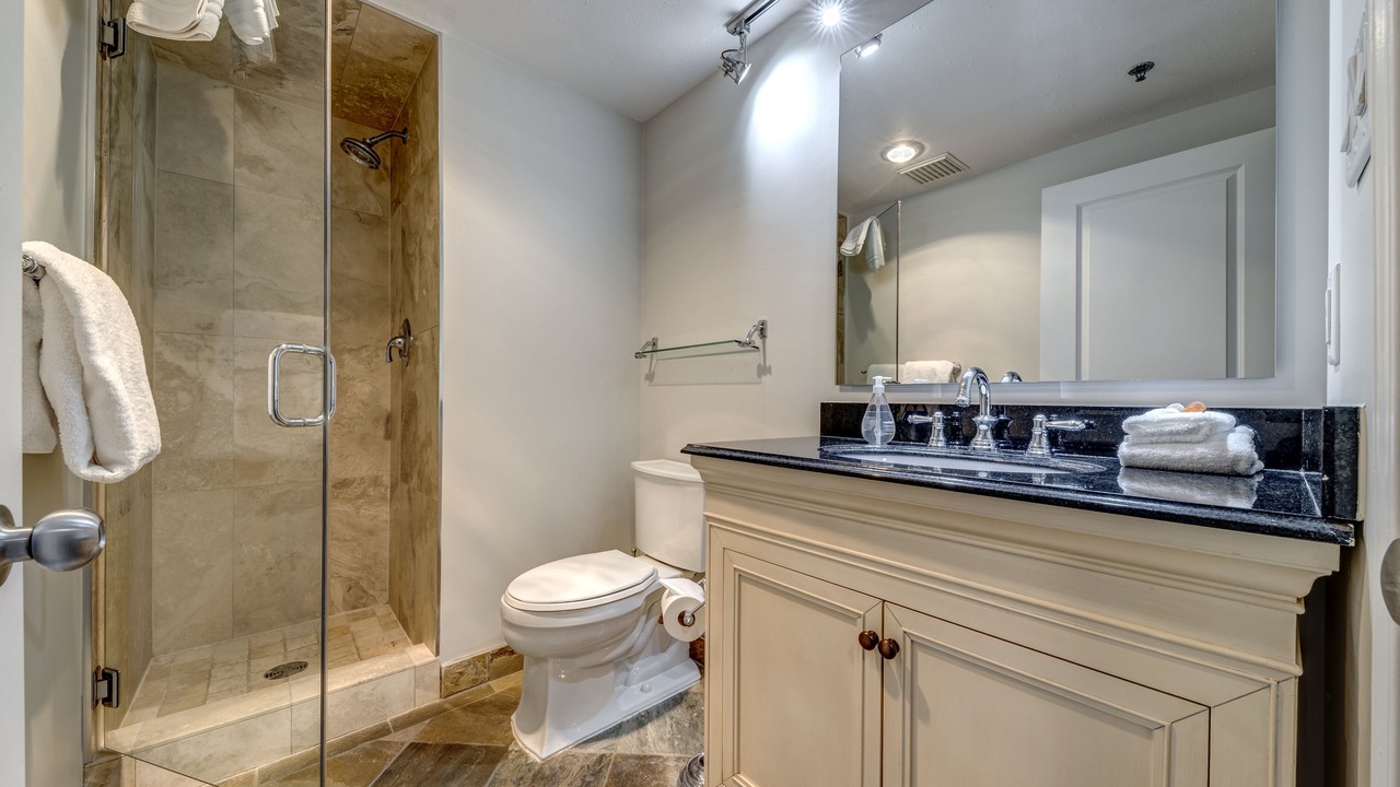 Photo of Bathroom in Upper Village