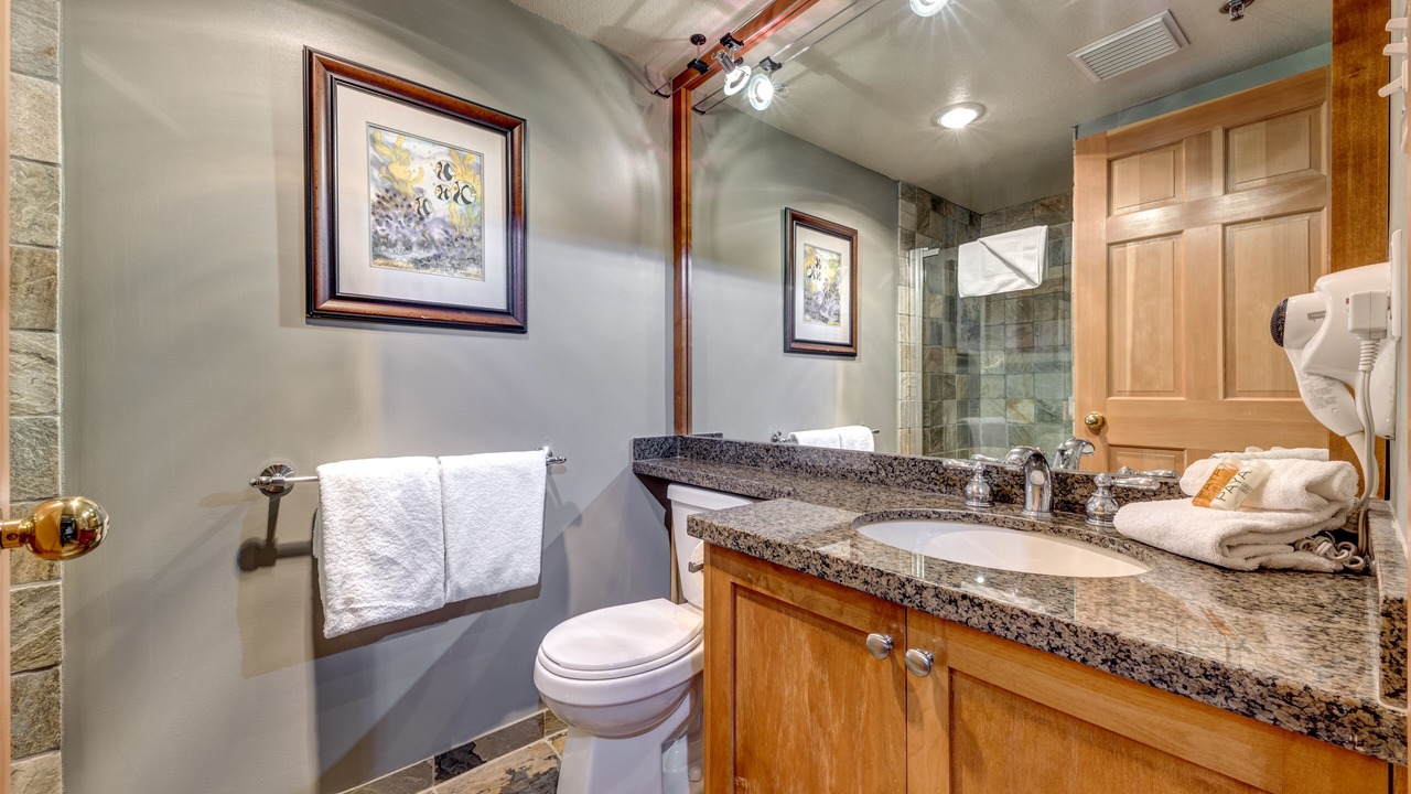 Photo of Bathroom in Upper Village