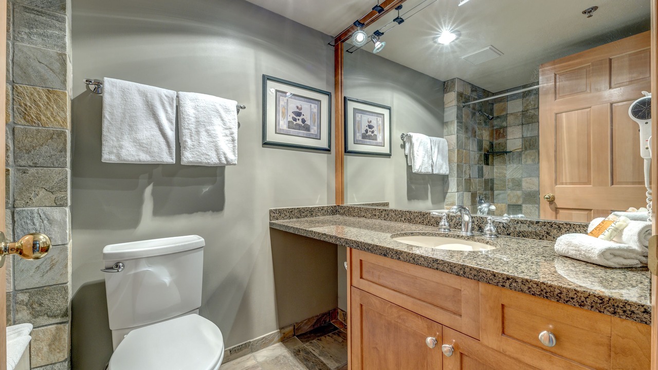 Photo of Bathroom in Upper Village