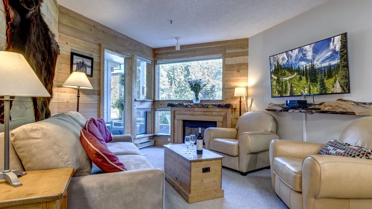 Photo of Livingroom in Upper Village