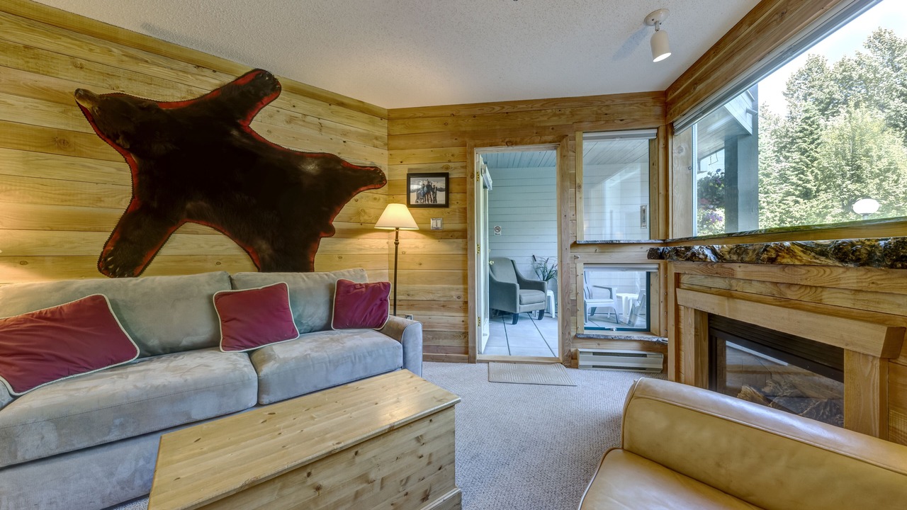 Photo of Livingroom in Upper Village