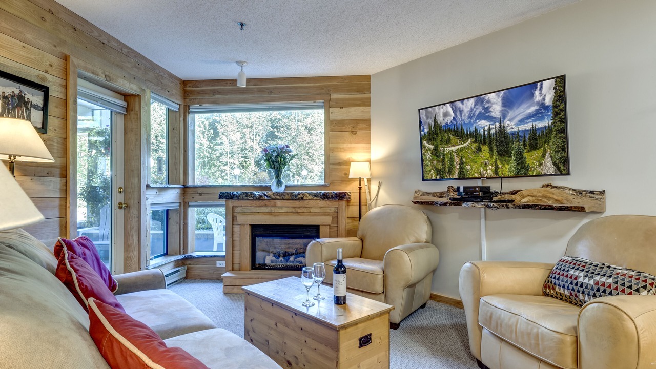 Photo of Livingroom in Upper Village