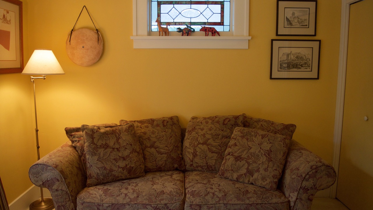 Photo of Livingroom in West Point Grey