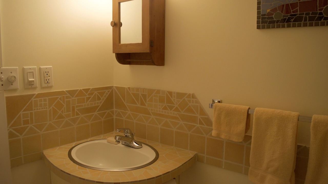 Photo of Bathroom in West Point Grey