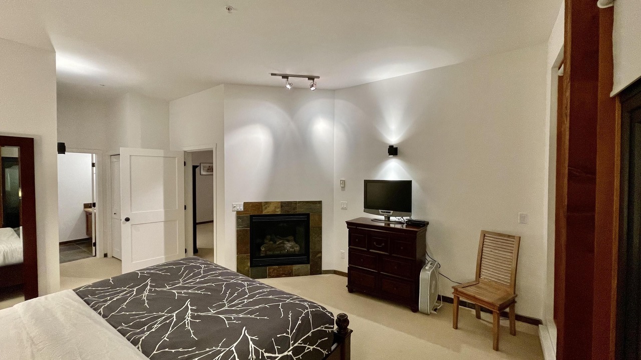Photo of Livingroom in Ucluelet