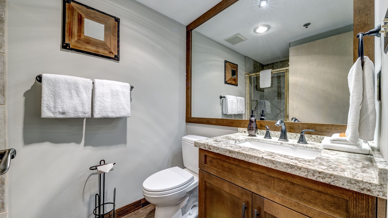 Photo of Bathroom in Upper Village