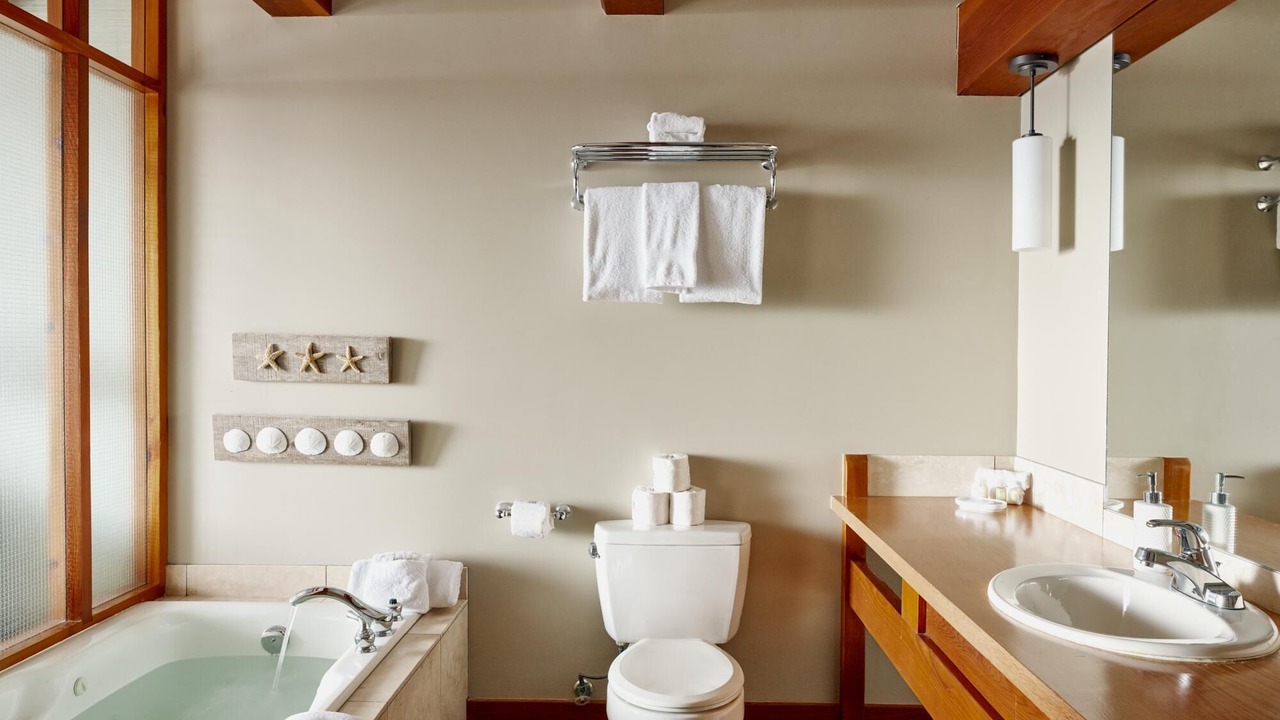 Photo of Bathroom in Ucluelet