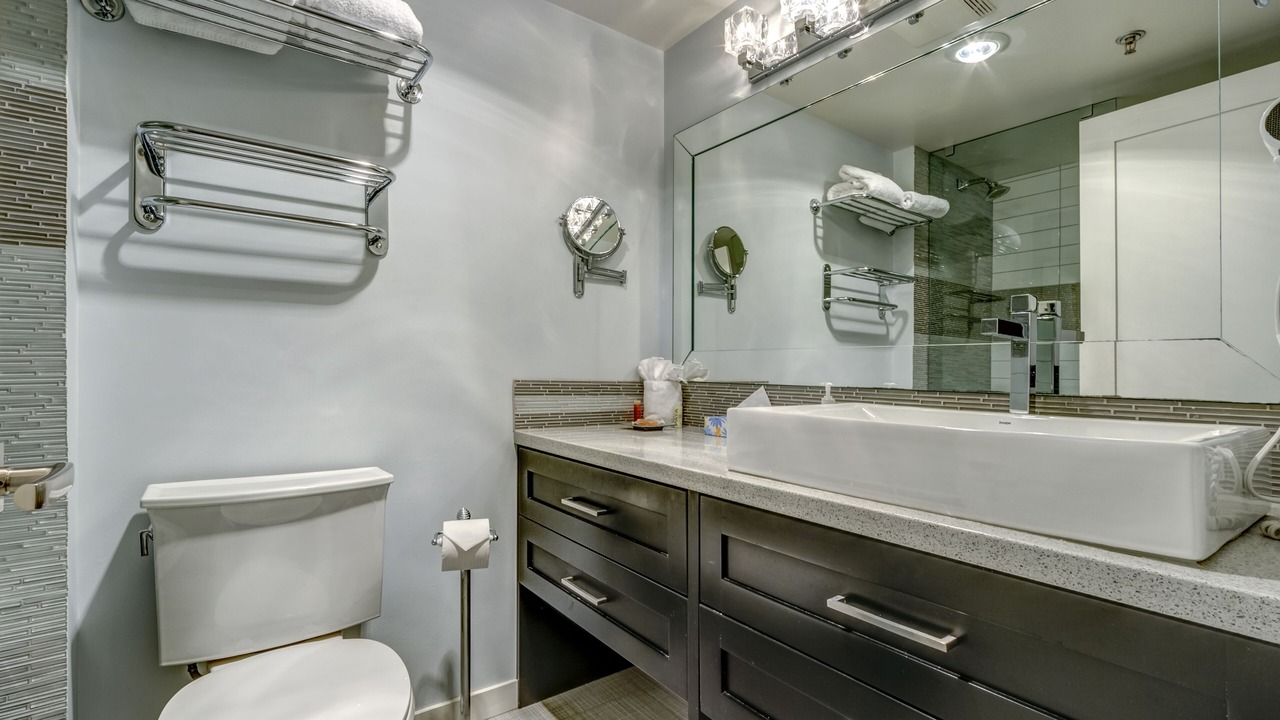 Photo of Bathroom in Upper Village