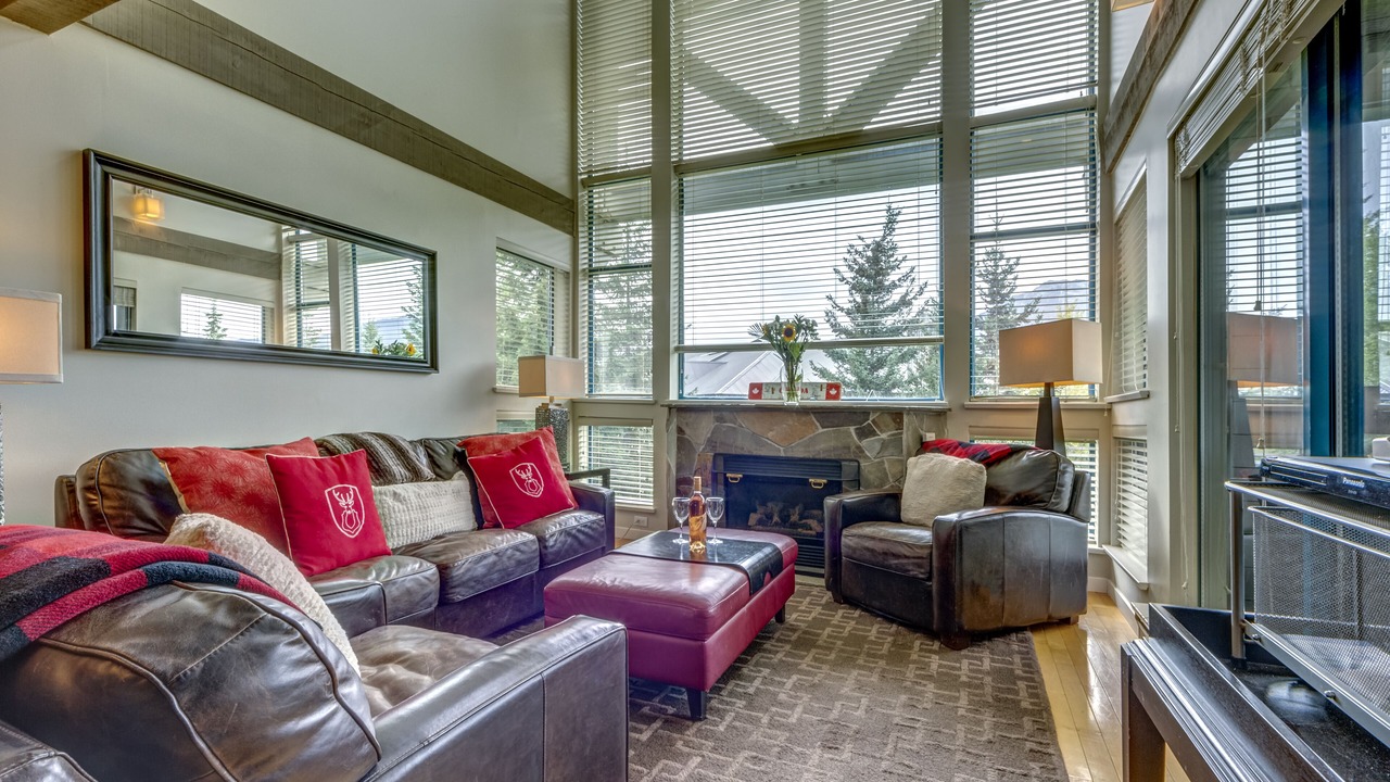 Photo of Livingroom in Upper Village
