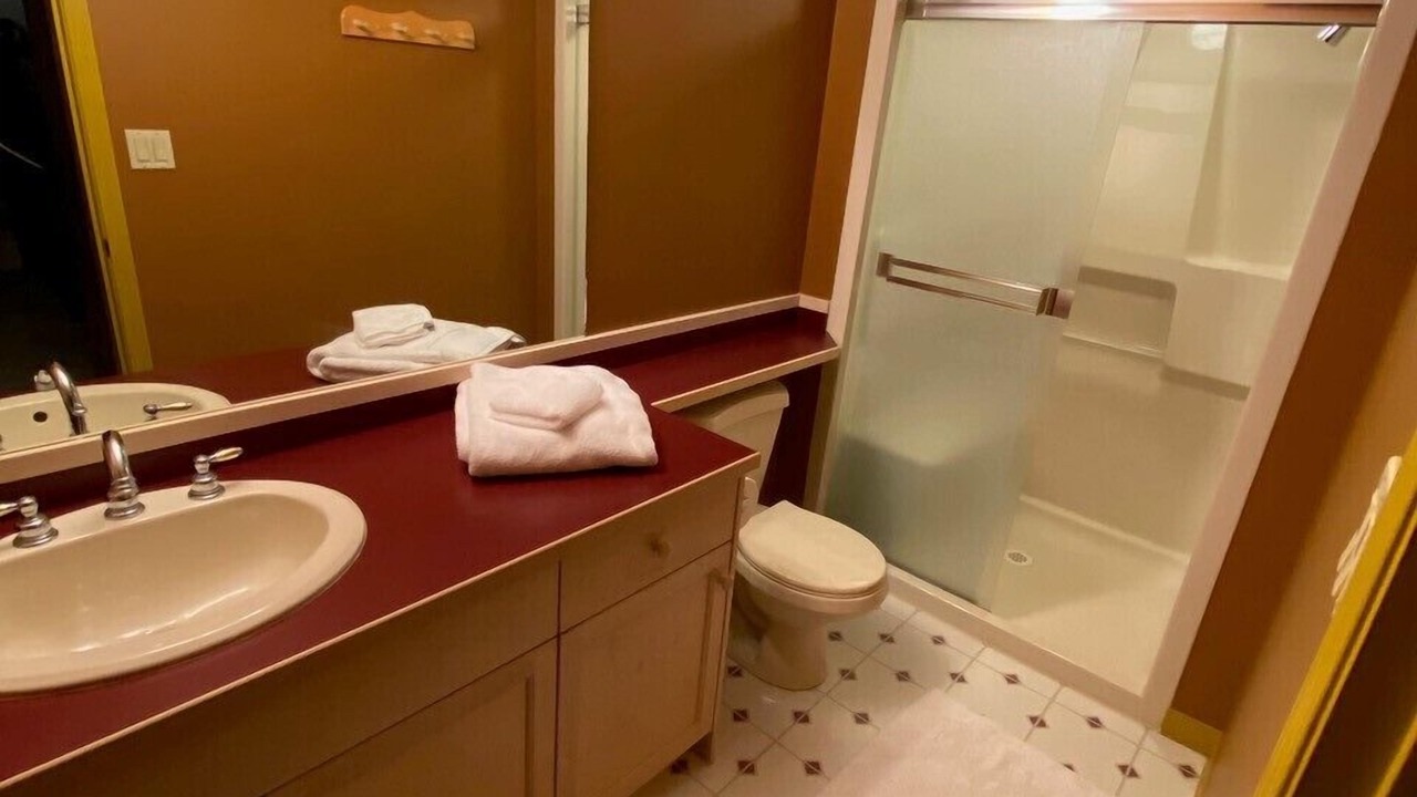 Photo of Bathroom in Silver Star Mountain