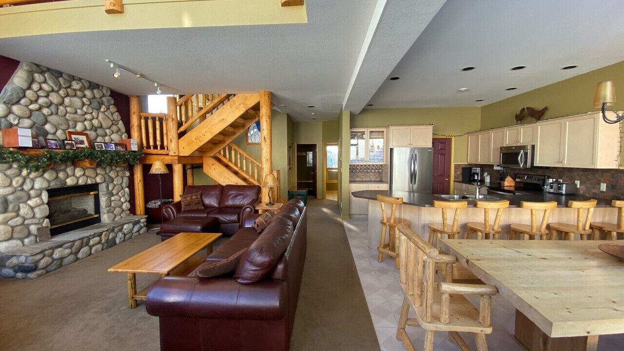 Photo of Bedroom in Silver Star Mountain