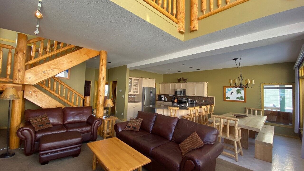 Photo of Bedroom in Silver Star Mountain
