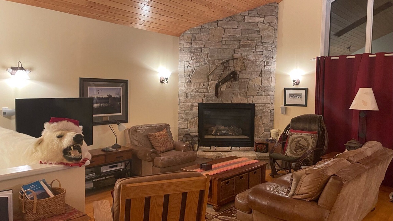 Photo of Livingroom in East Kootenay