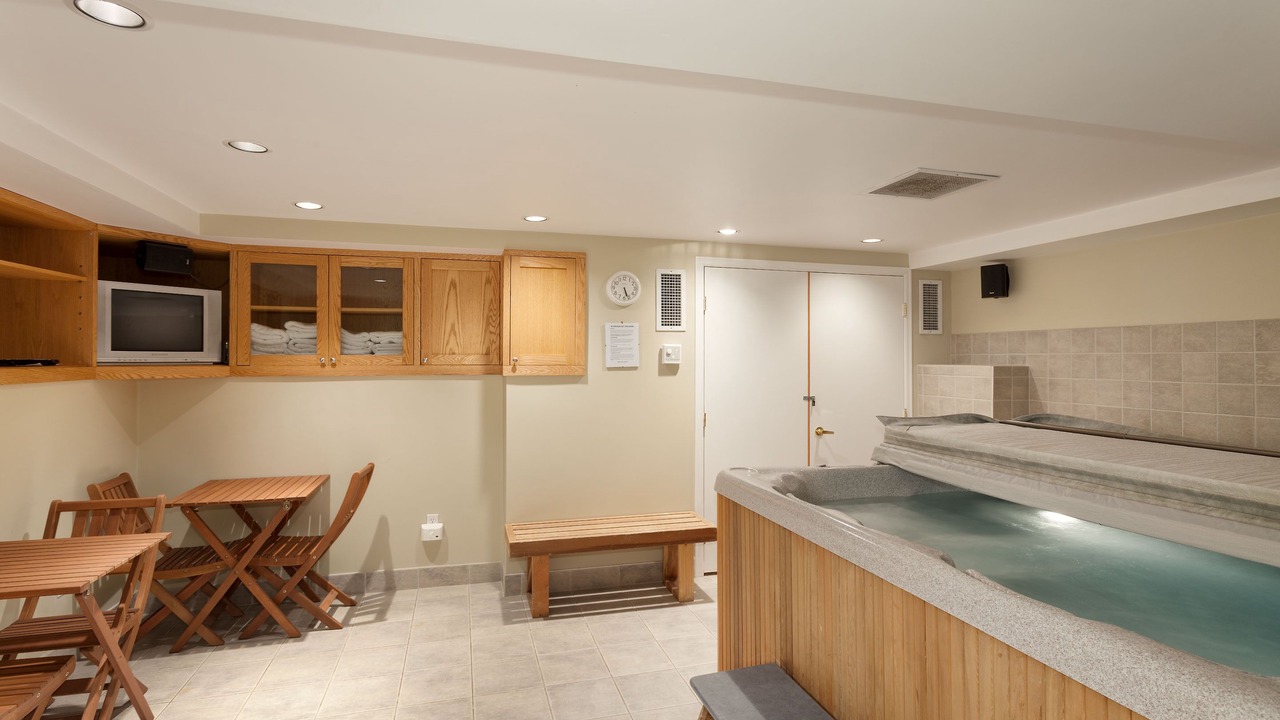 Photo of Bedroom in Upper Village