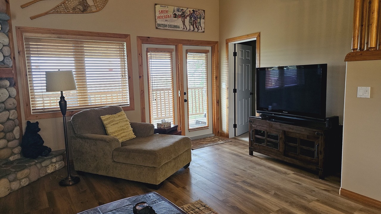 Photo of Livingroom in East Kootenay