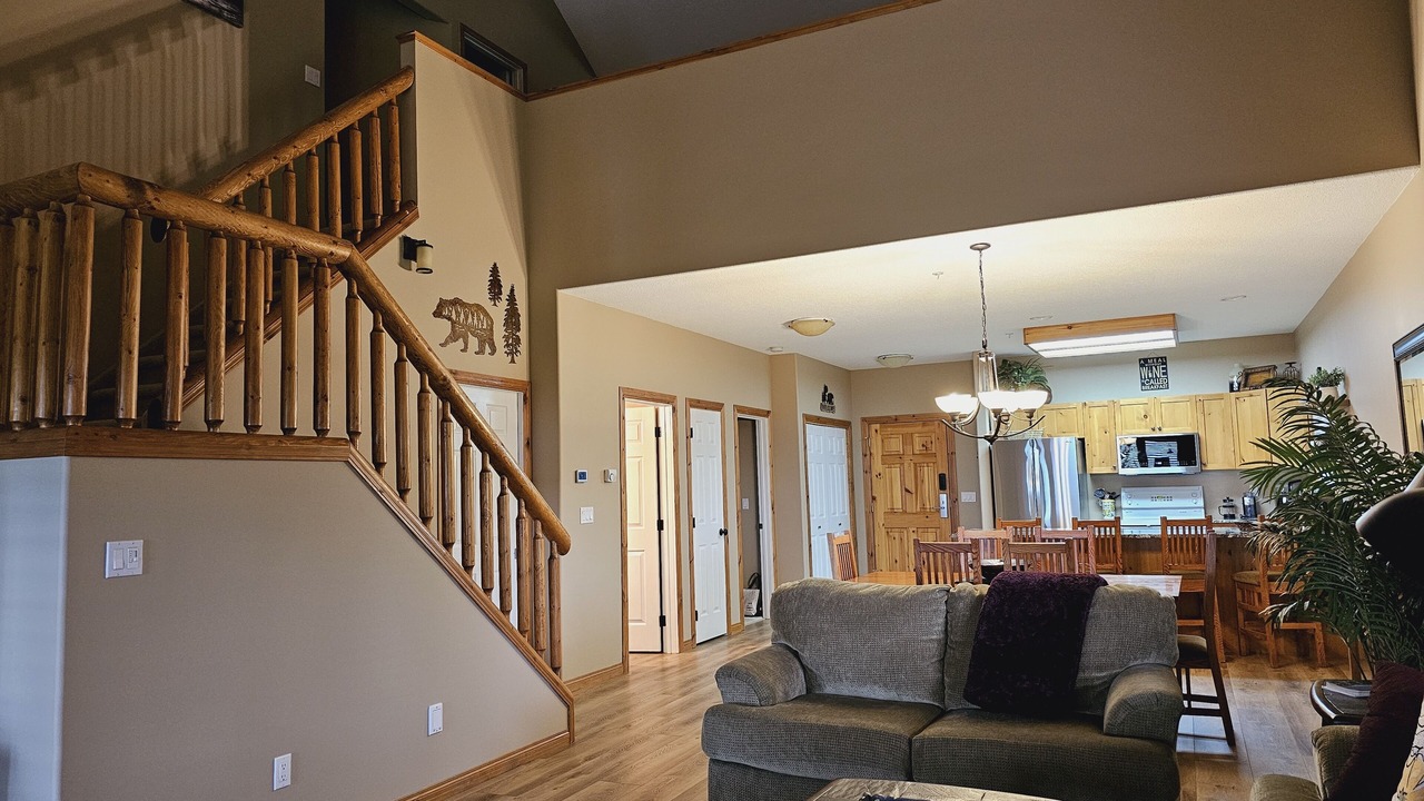 Photo of Livingroom in East Kootenay