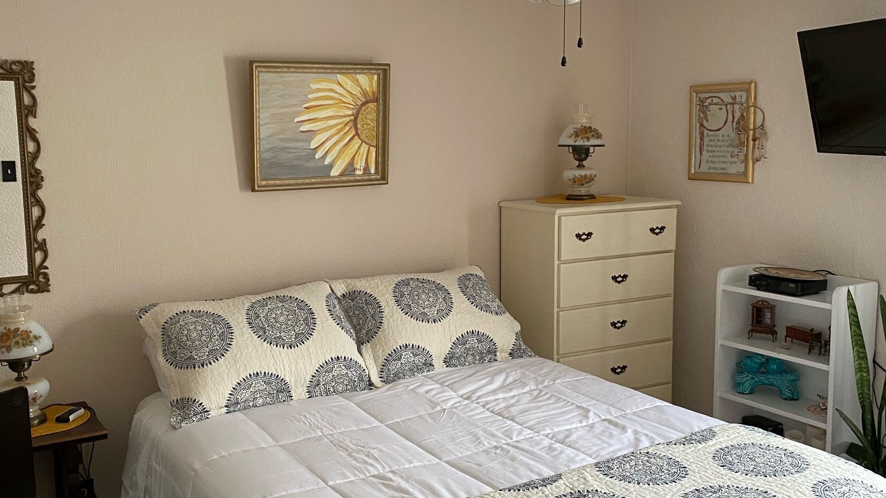 Photo of Bedroom in Donaldston