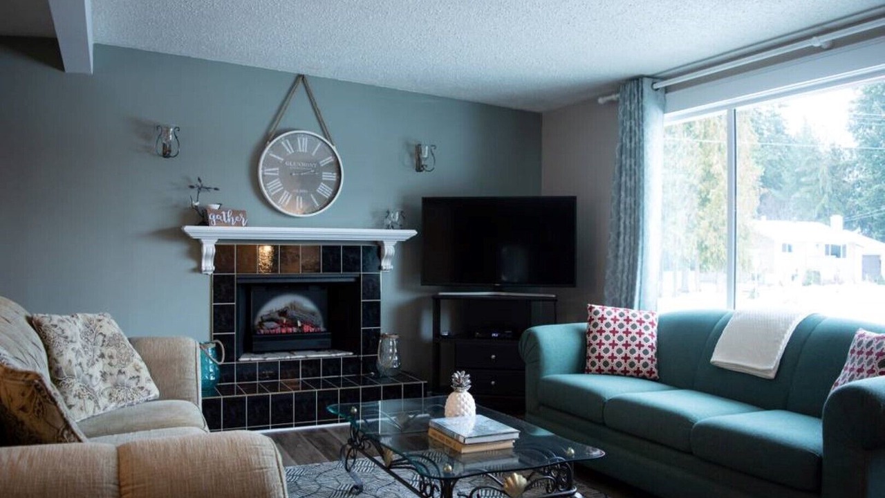 Photo of Livingroom in Sicamous
