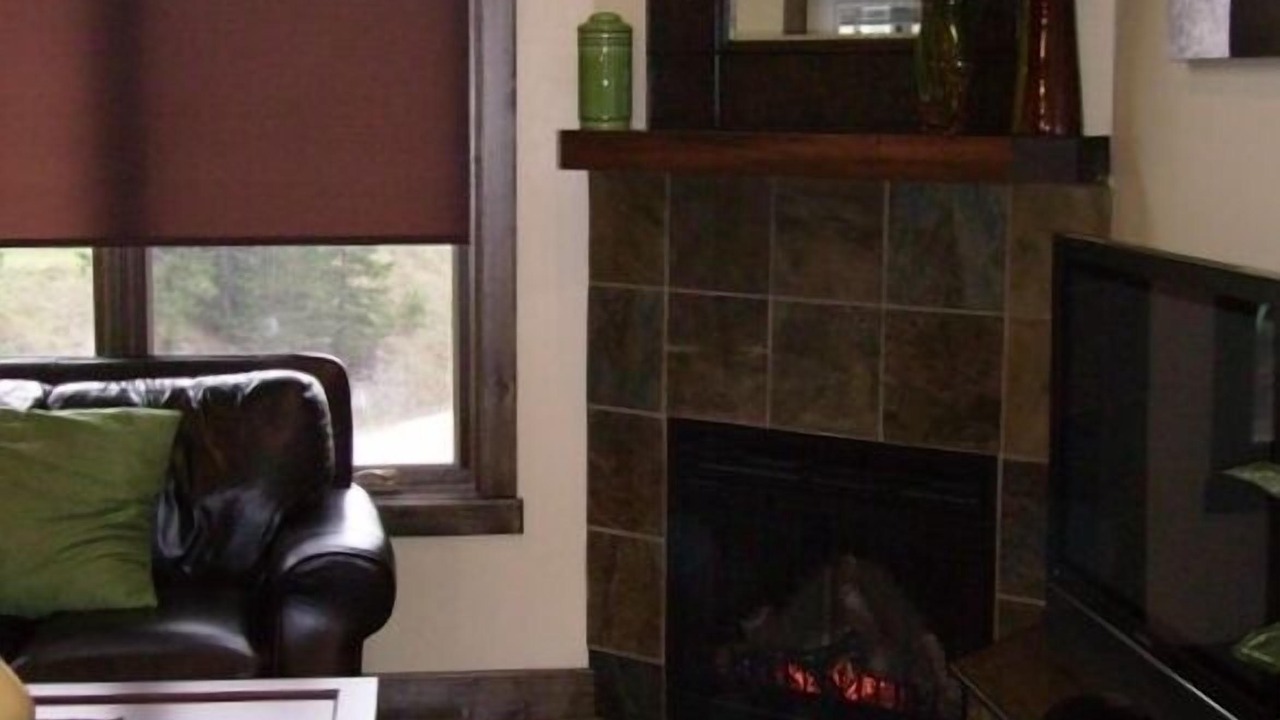 Photo of Livingroom in East Kootenay