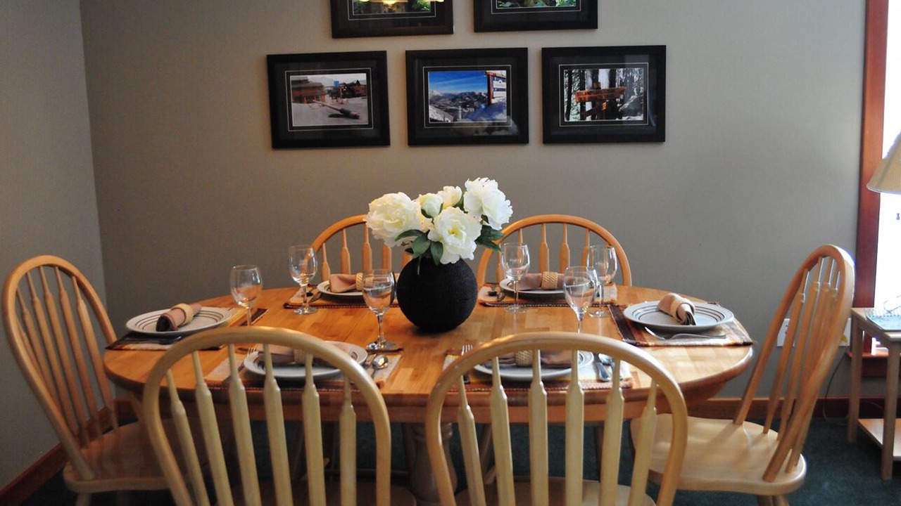 Photo of Livingroom in East Kootenay