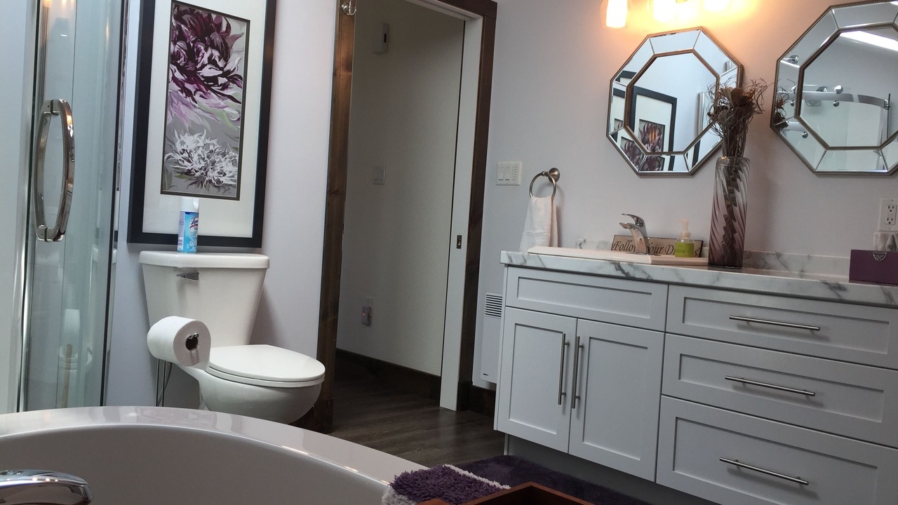 Photo of Bathroom in Cardigan