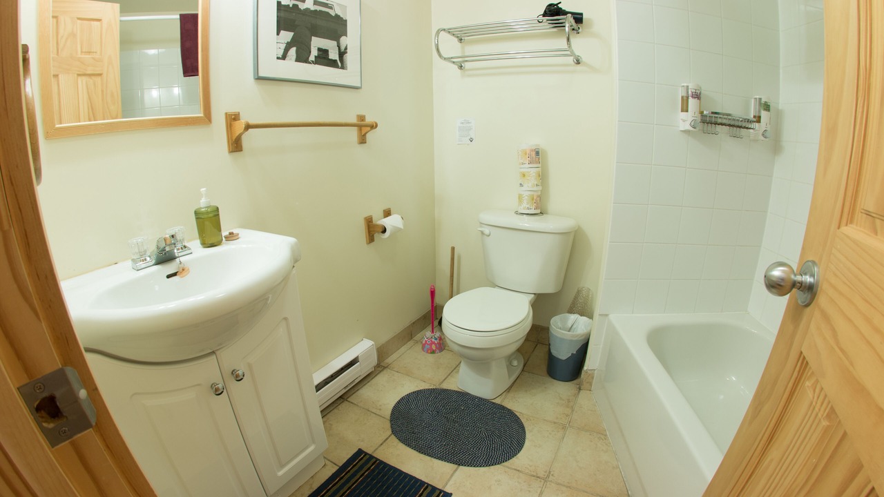 Photo of Bathroom in Englishtown