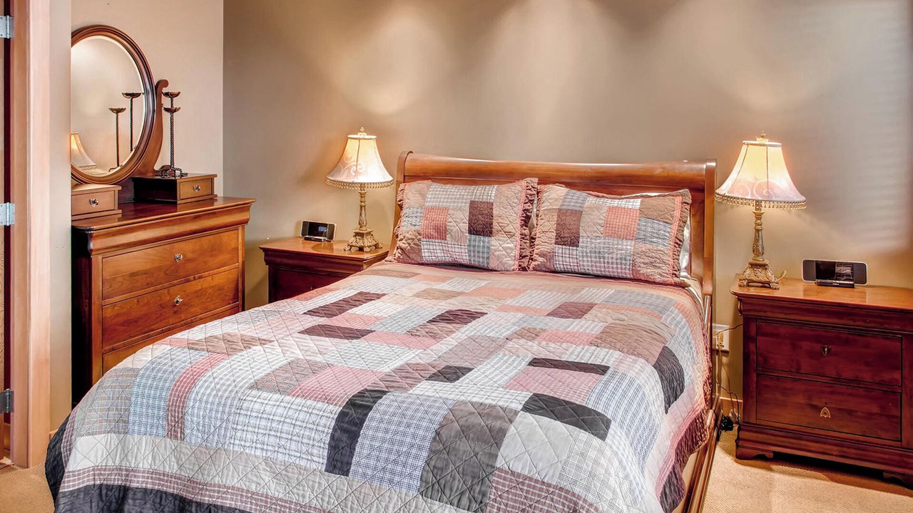 Photo of Bedroom in Snow Pine Estates