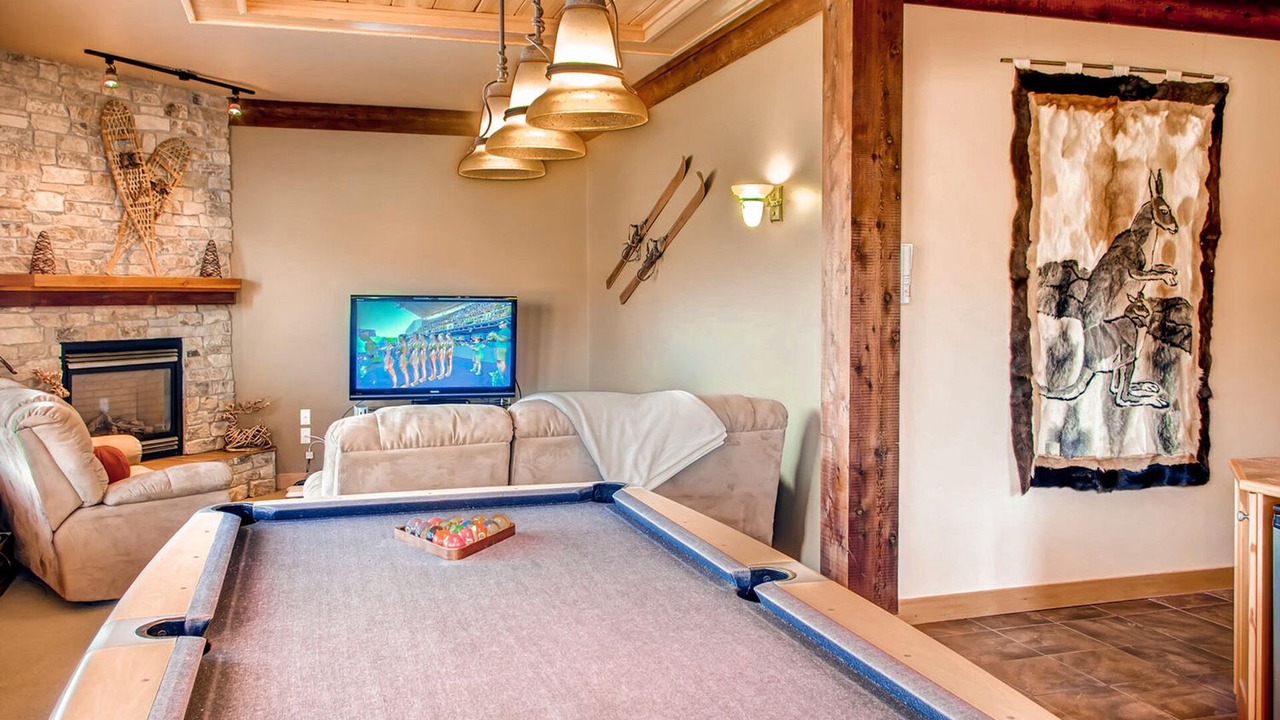 Photo of Livingroom in Snow Pine Estates