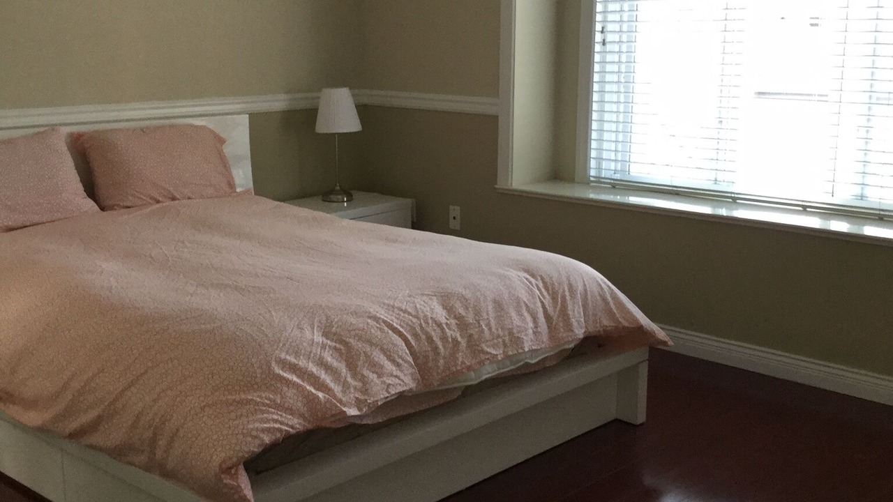 Photo of Bedroom in Riley Park