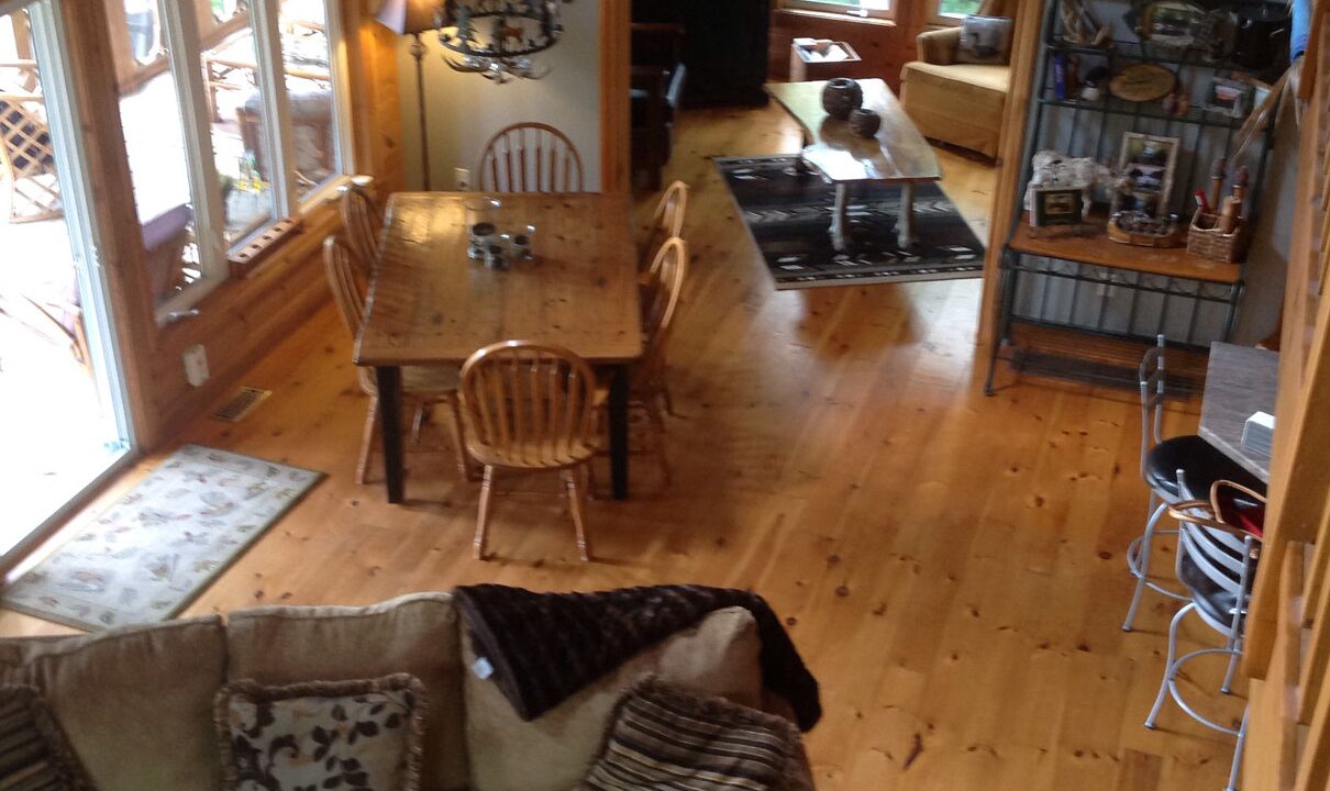 Photo of Livingroom in Georgian Bay