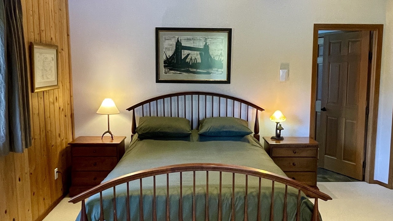 Photo of Bedroom in Pender Island