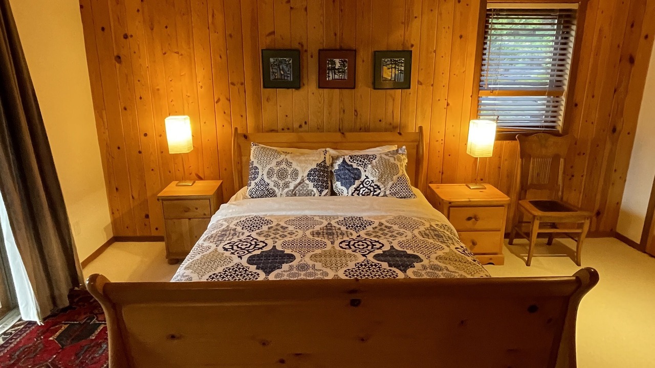 Photo of Bedroom in Pender Island