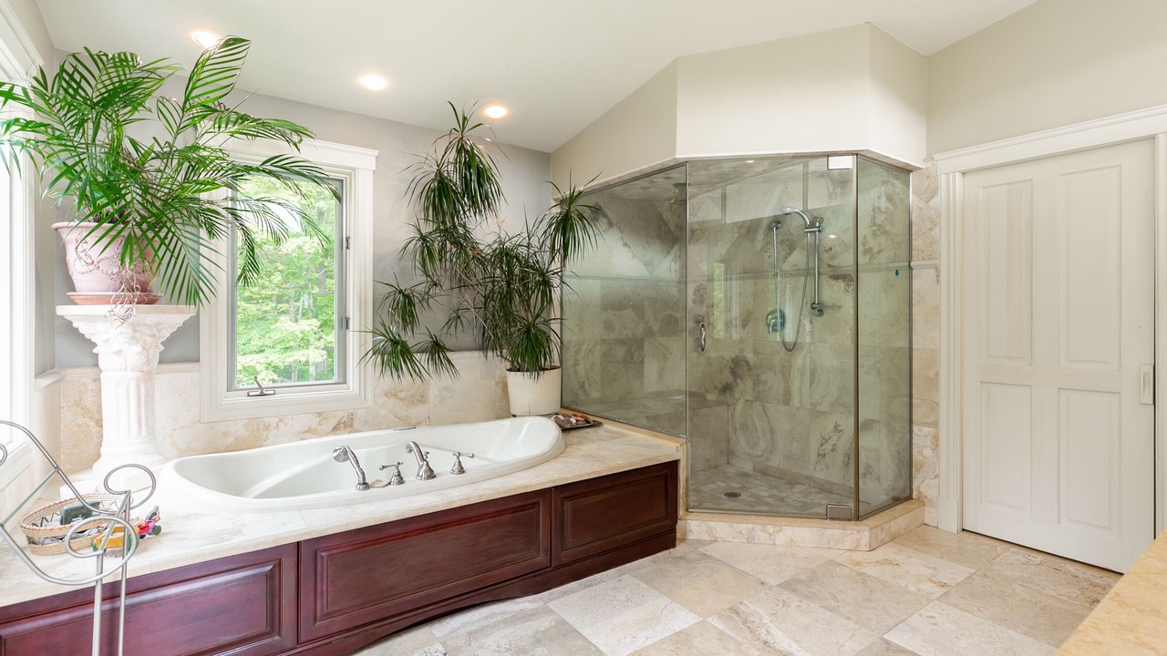 Photo of Bathroom in Saint-Hippolyte
