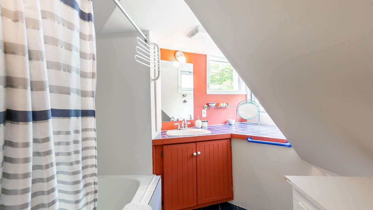 Photo of Bathroom in Saint-Hippolyte