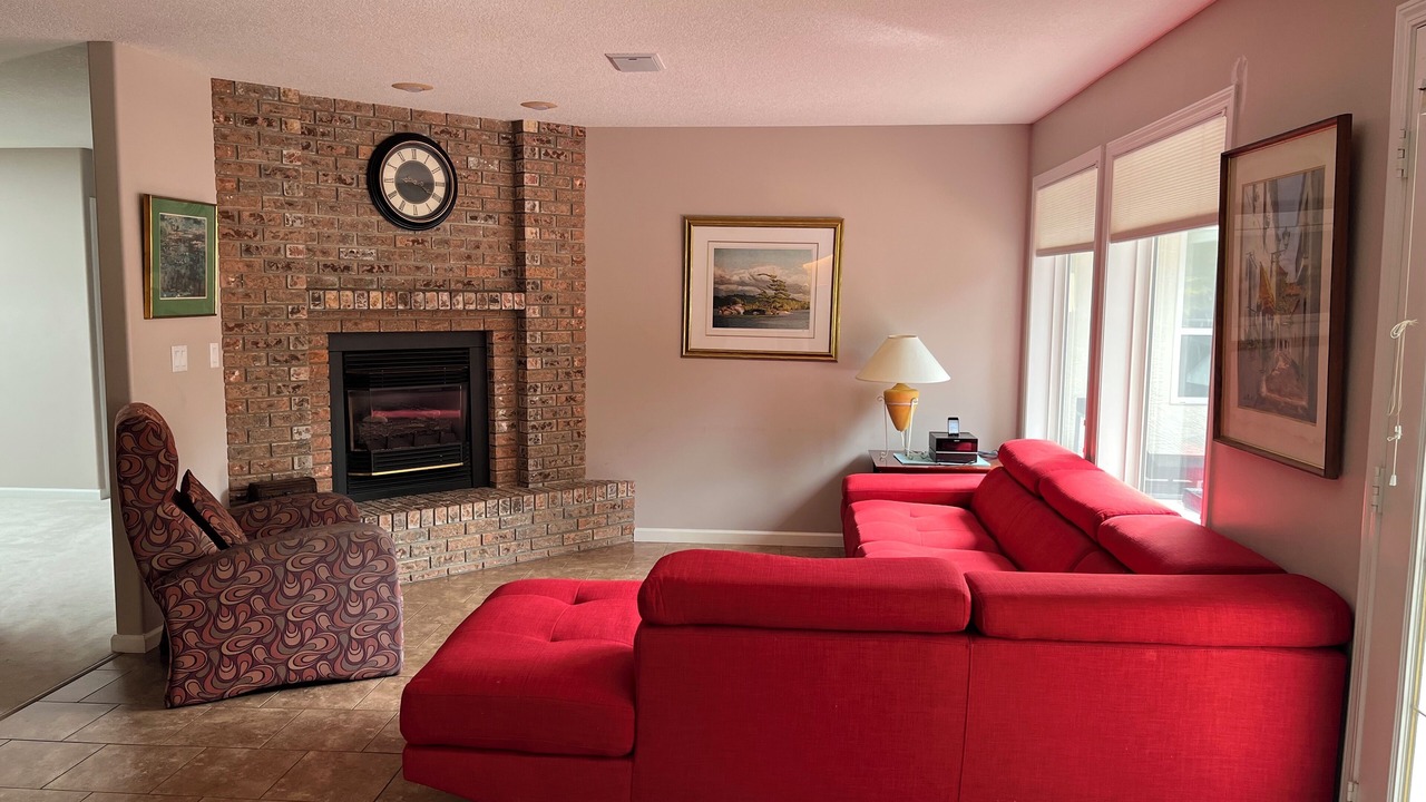 Photo of Livingroom in Sproat Lake