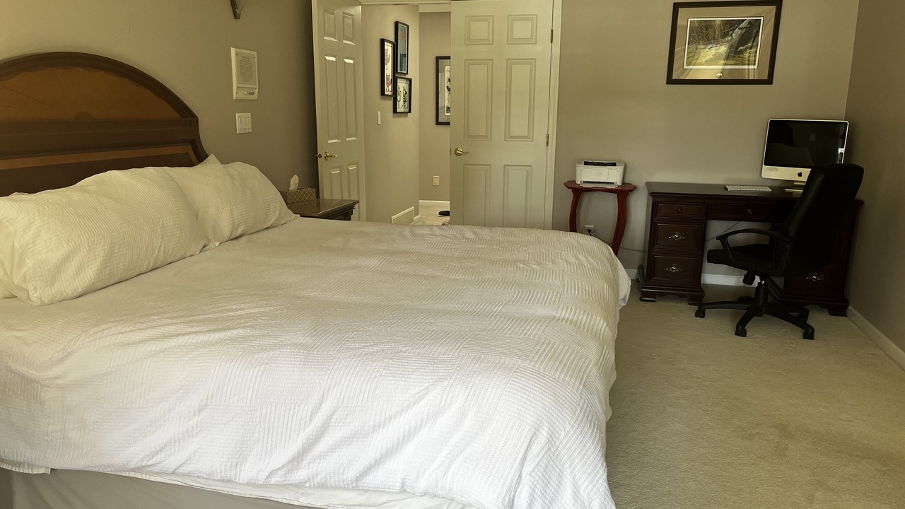 Photo of Bedroom in Sproat Lake