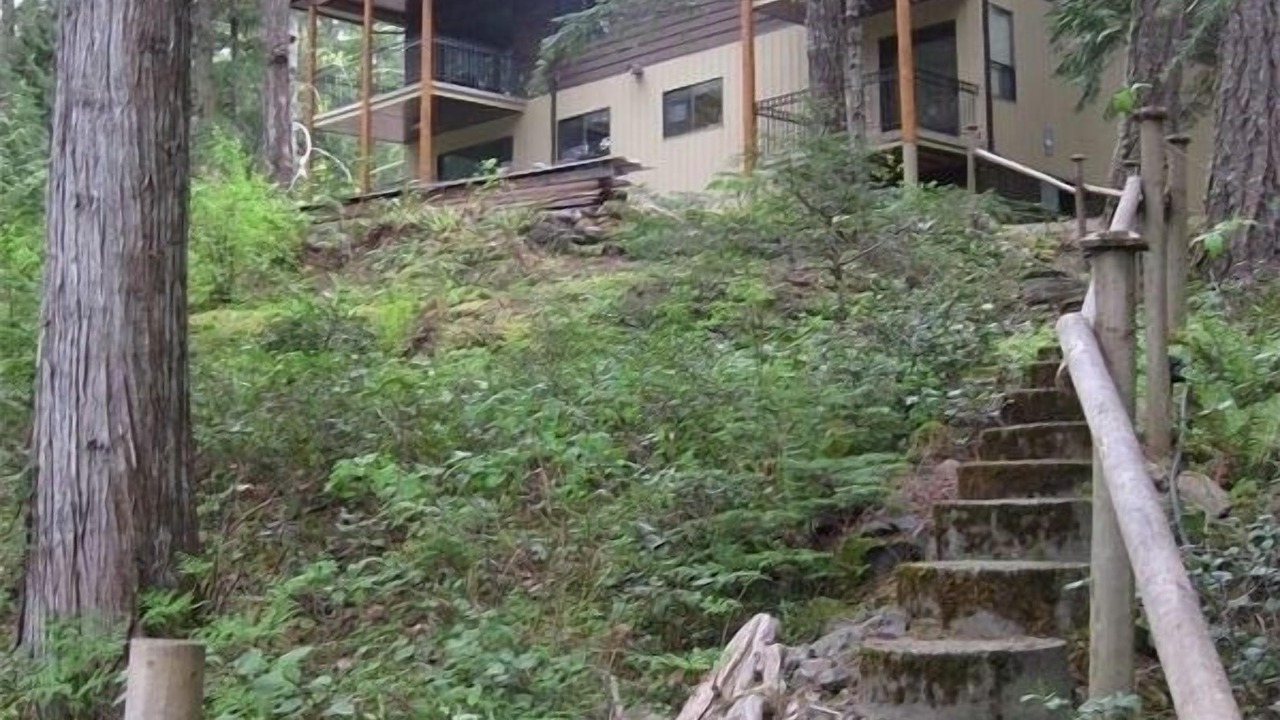 Photo of Others in Sproat Lake