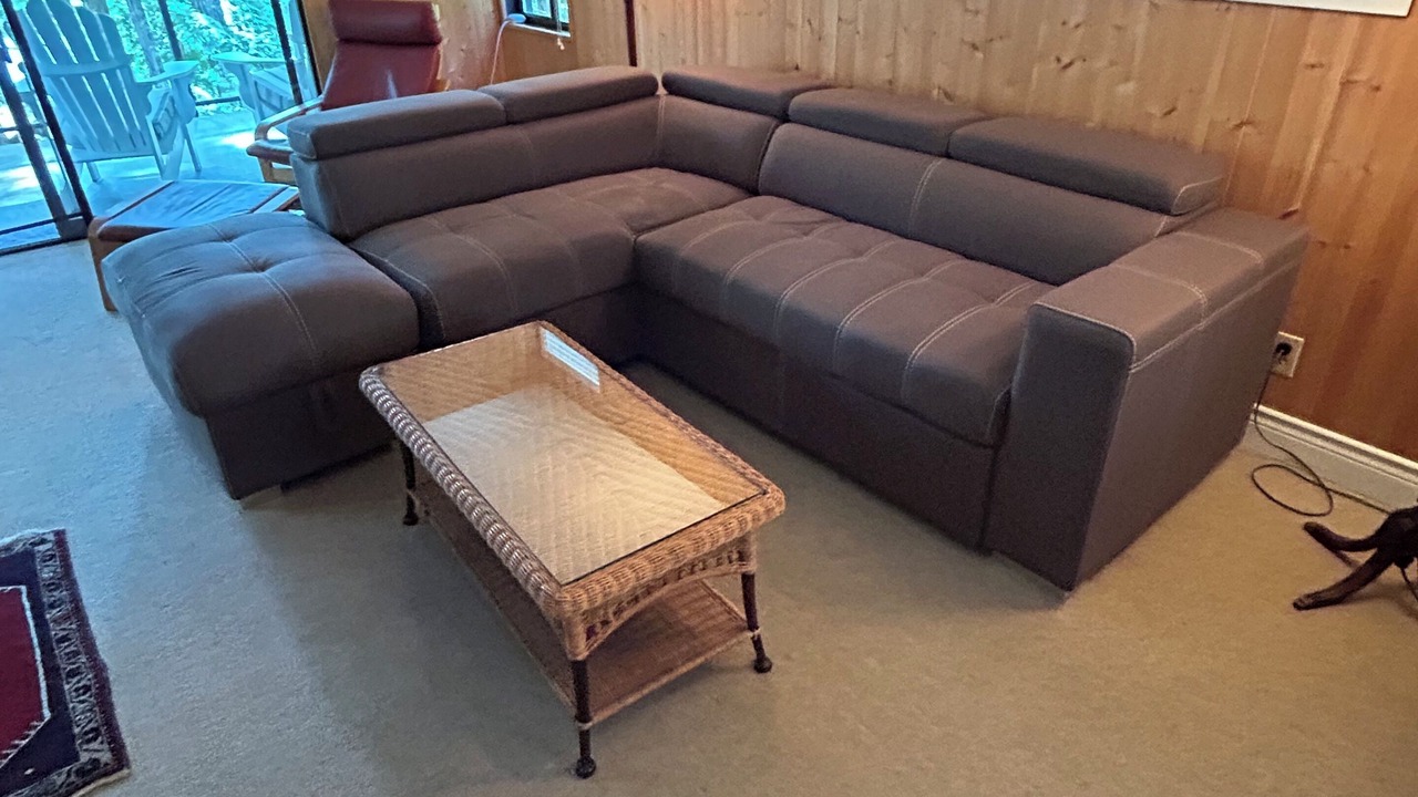 Photo of Livingroom in Sproat Lake