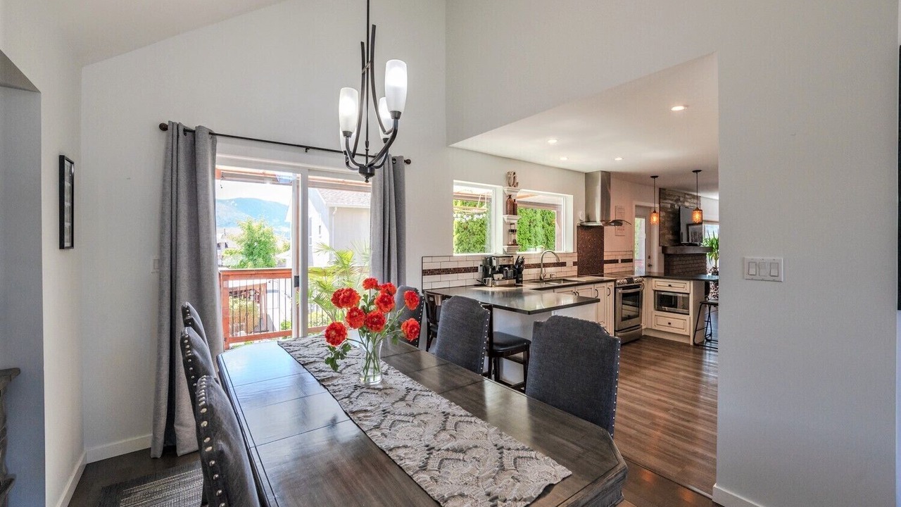 Photo of Kitchen in Okanagan-Similkameen